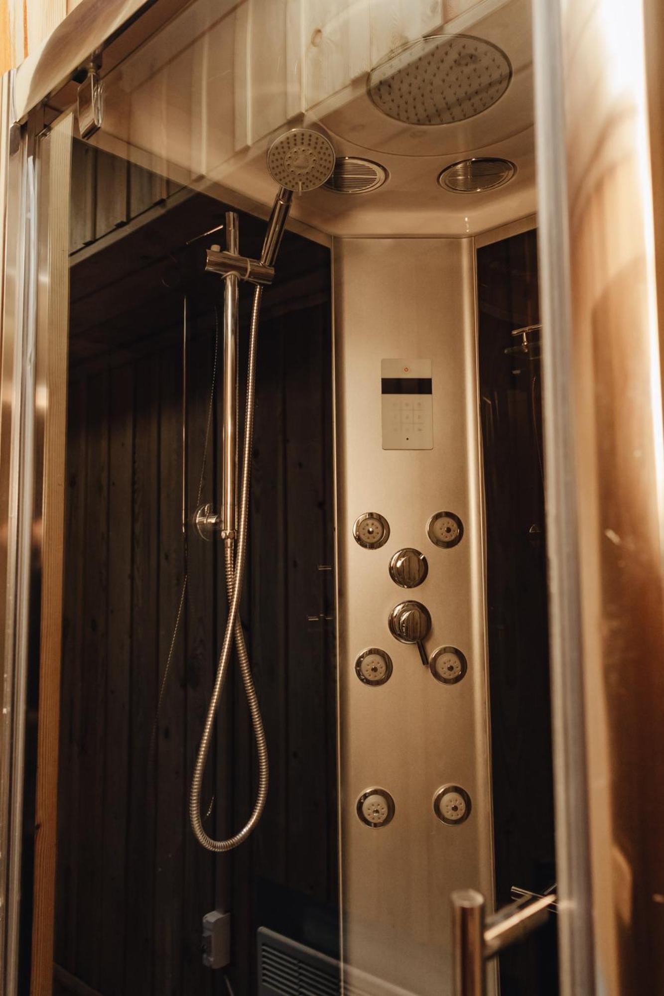 Le Mont Hotel Almaty Ngoại thất bức ảnh
